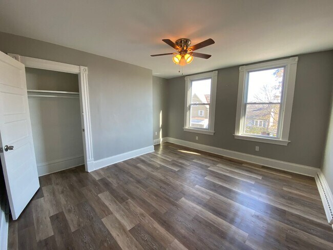 Building Photo - 181 N Balph Ave