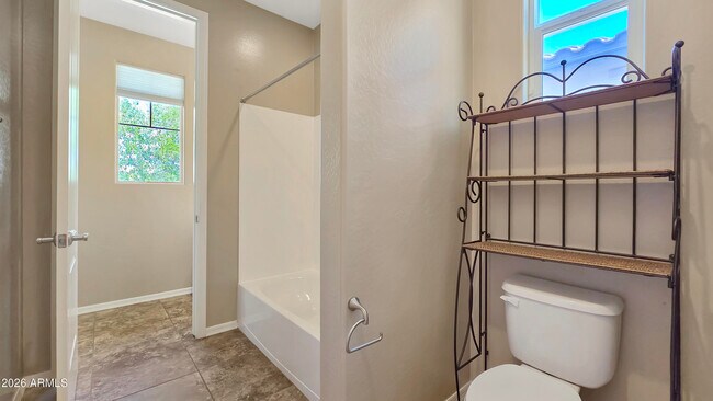 Building Photo - 20737 W Valley View Dr