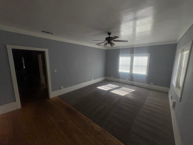 Building Photo - 1836 Pearl St