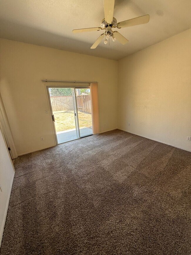 Building Photo - 10612 Tivoli Ct