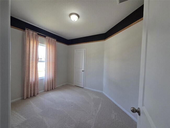 Building Photo - 8902 Grand Western