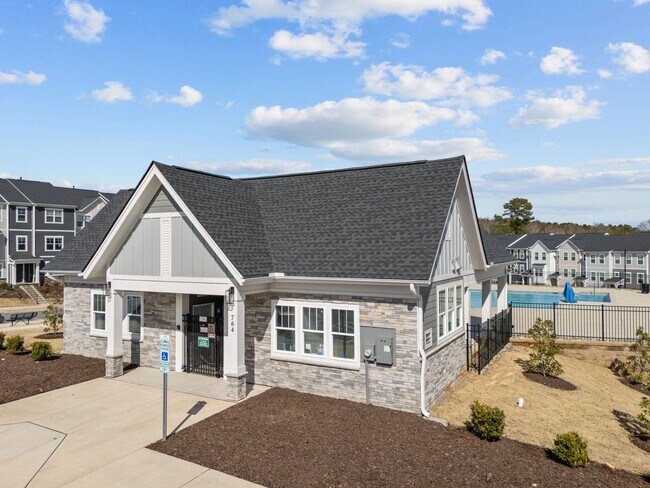 Building Photo - Modern 5-Bed, 4-Bath Family Home with Garage & Pool Access – Devon Square