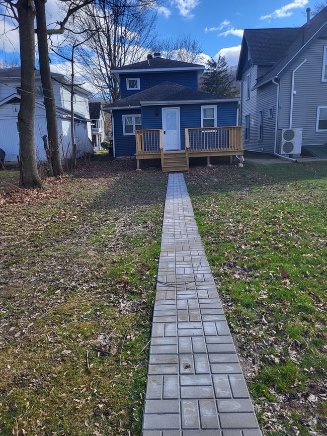 Building Photo - 267 E 1st St