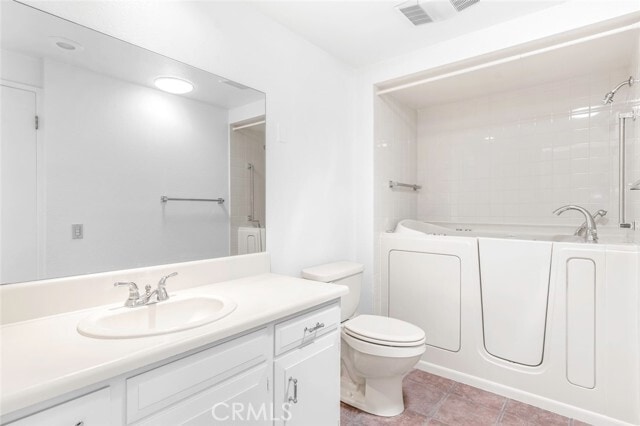 Building Photo - 703 Avenida Sevilla