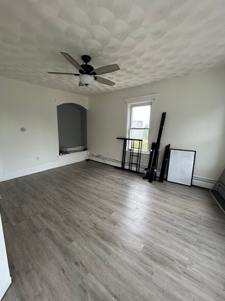 Living Room - 109 Ferry St