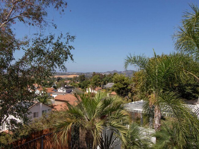 Building Photo - Stunning Fully Remodeled Home in Rancho De...