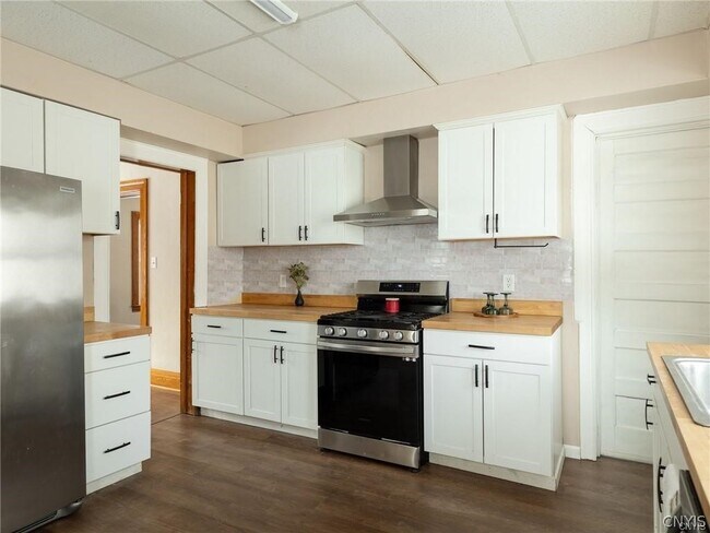 Building Photo - 13466 US-11