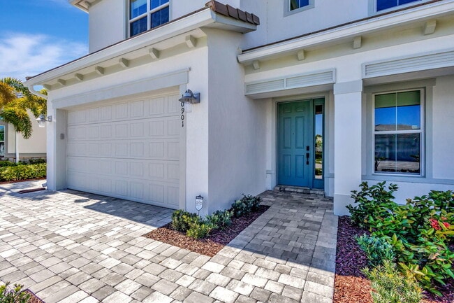 Building Photo - 10901 Stellar Cir