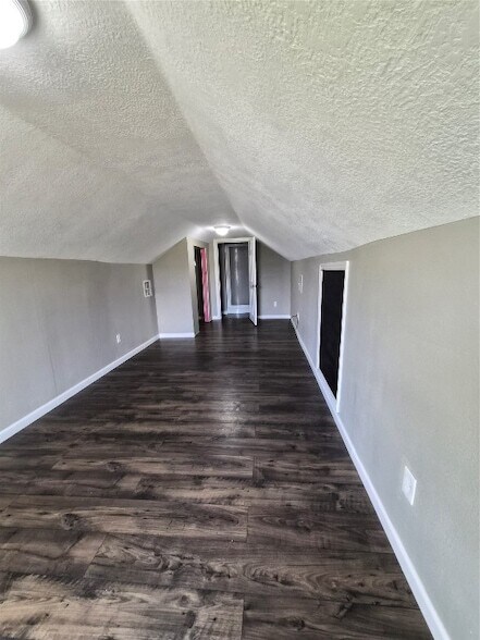 Building Photo - 209 Florence St