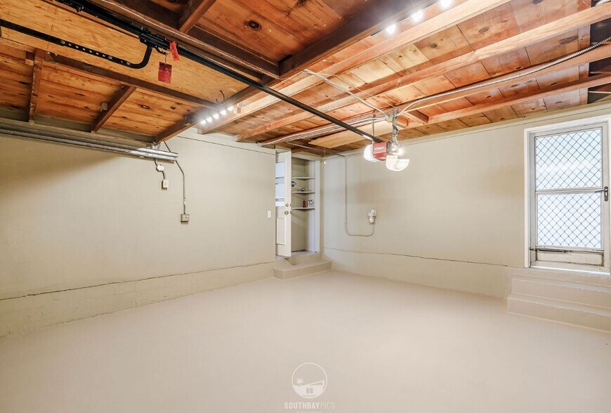 Building Photo - 424 Avenida de Jose