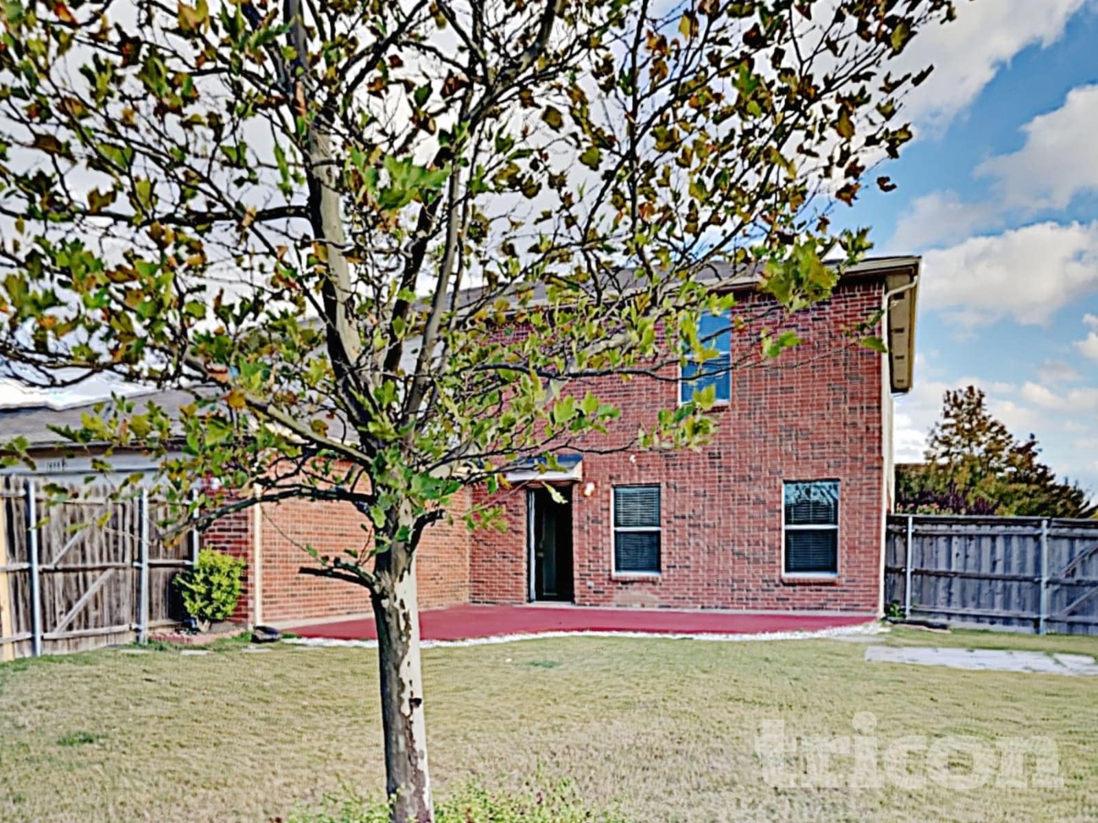 Building Photo - 1688 Wildrose Dr