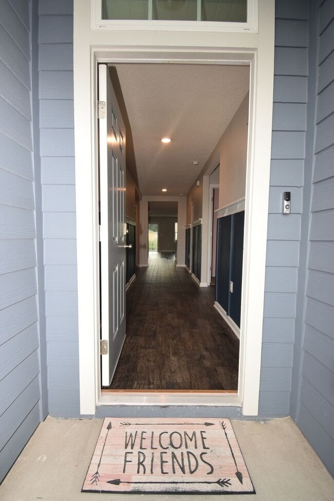 Building Photo - Welcome to Alta Lakes -  A Beautiful 4 Bed...