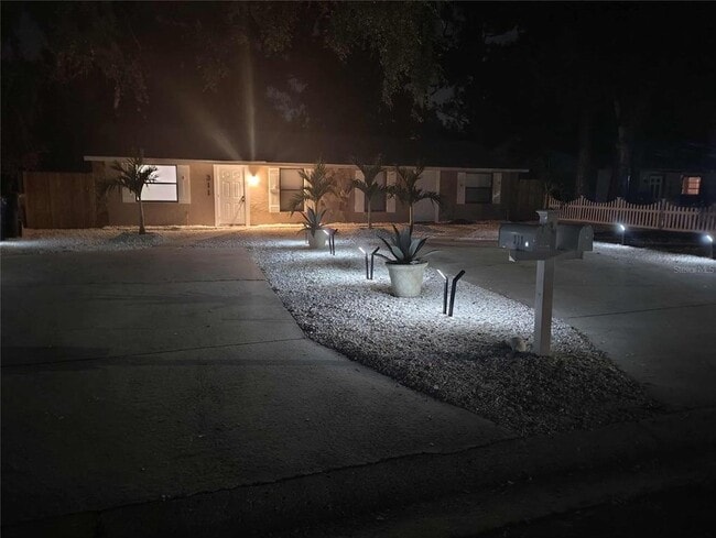 Building Photo - 311 58th Ave E