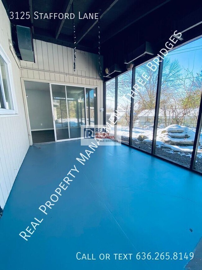 Building Photo - 3125 Stafford Ln