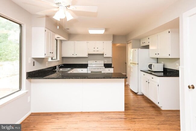 Building Photo - 515 Aspen Dr