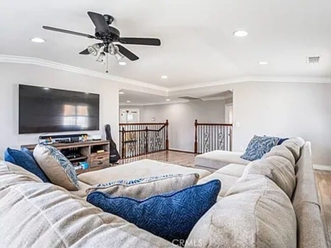 Building Photo - Absolutely Stunning home in Eastvale & loc...