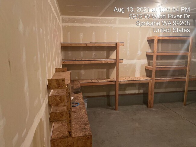 Building Photo - 5912 W Wind River Dr