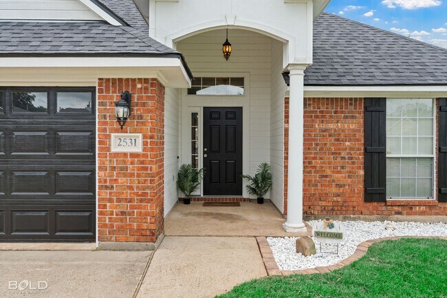 Building Photo - Richmond Cove - Close to Barksdale AF
