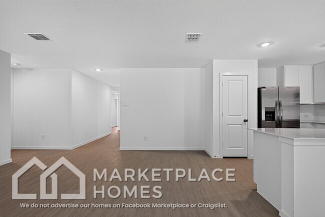 Building Photo - 412 Sambal Dr