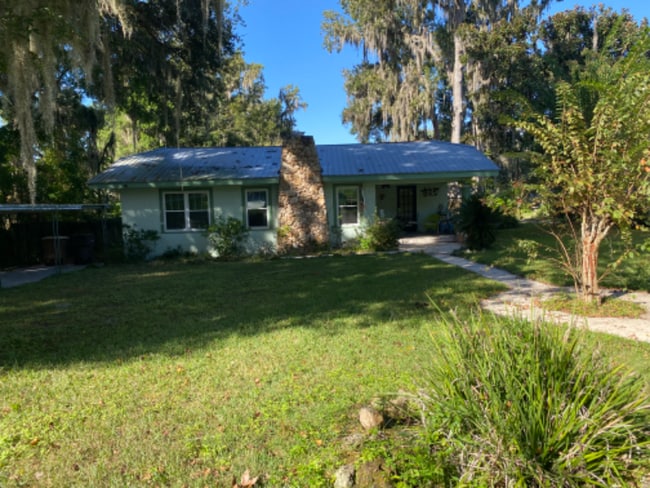 Building Photo - 1222 SE Sanchez Ave