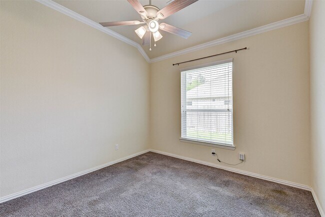 Building Photo - 84 Linnwood Dr