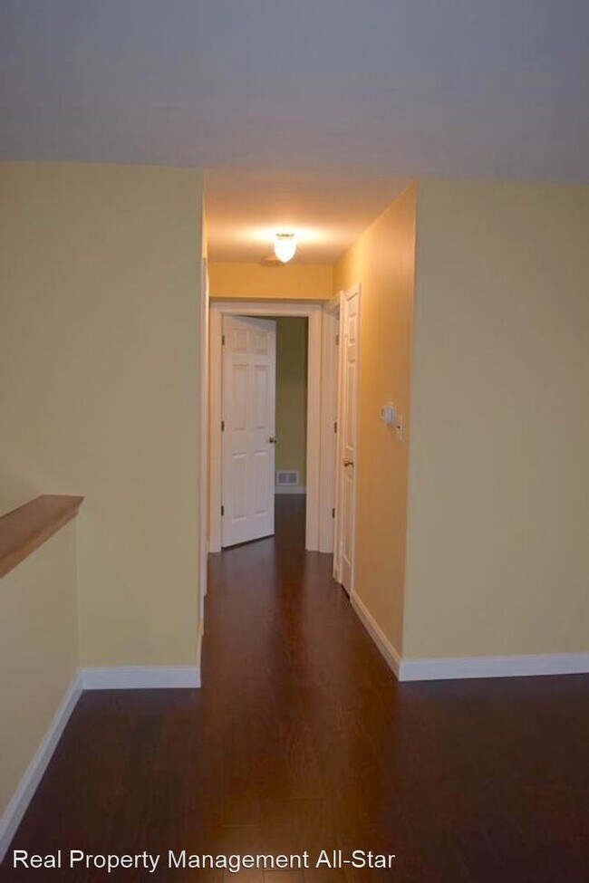Building Photo - 143 Woodbridge Terrace