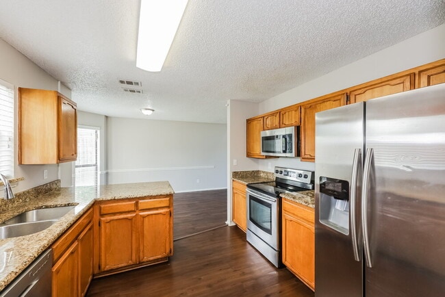 Building Photo - 1824 Island View Dr