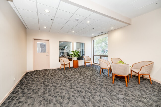 Building Photo - 70 W Huron St