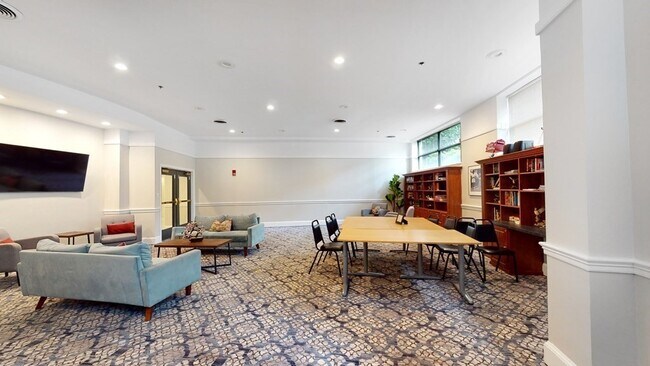 Building Photo - 150 Staniford St