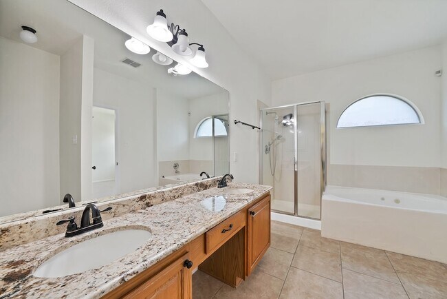 Building Photo - 1532 Brandywine Dr