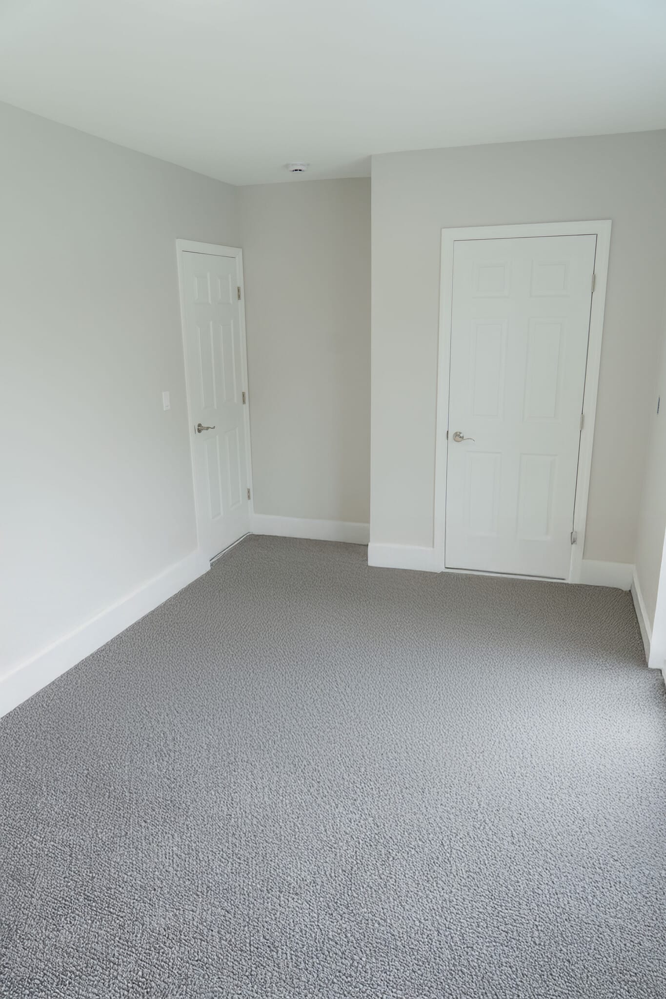 Building Photo - 520 East Ave