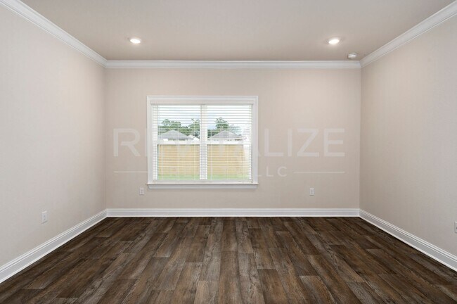 Building Photo - 14543 Dayton Cir