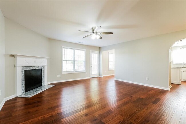 Building Photo - 3352 Summit Creek Ln