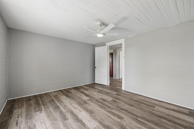 Building Photo - 2547 Bearwallow Rd