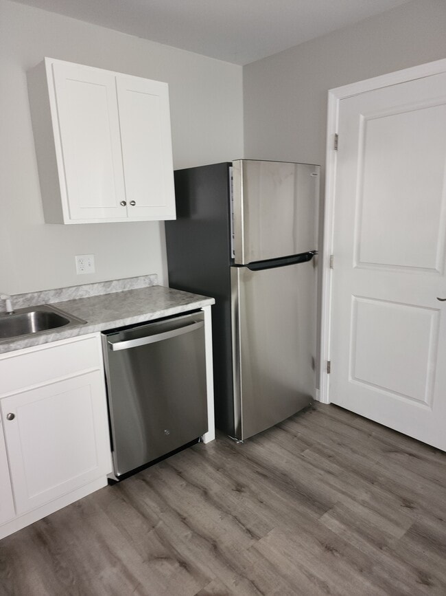 Building Photo - Wellington Court