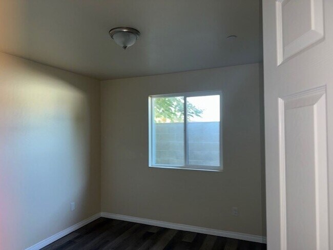Building Photo - 221-223 Mariposa