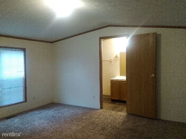Building Photo - 3 br, 1 bath Mobile Home - 4907 Cambria Rd