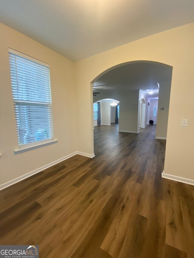 Building Photo - 116 Winslow Cir
