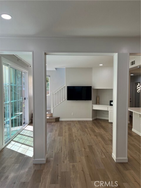 Building Photo - 12 Del Mar