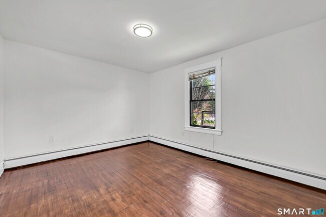 Building Photo - 54 Overlook Ave