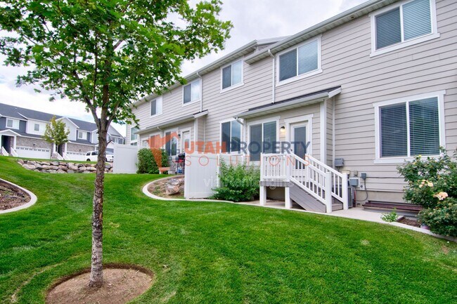 Building Photo - 15351 Tarawa Dr