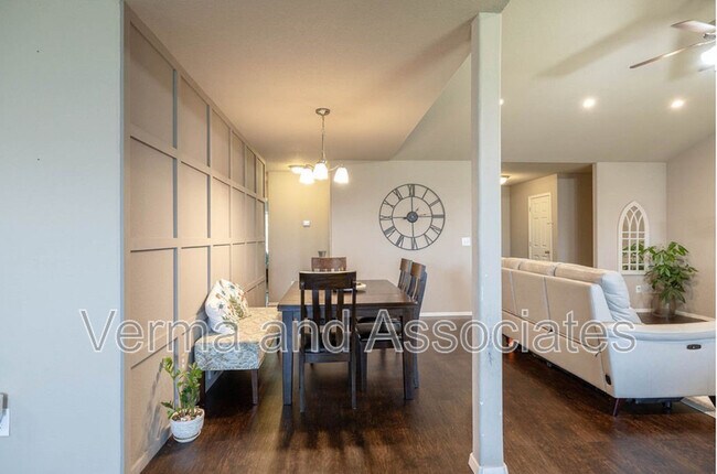 Building Photo - 6108 SW Warrington Rd