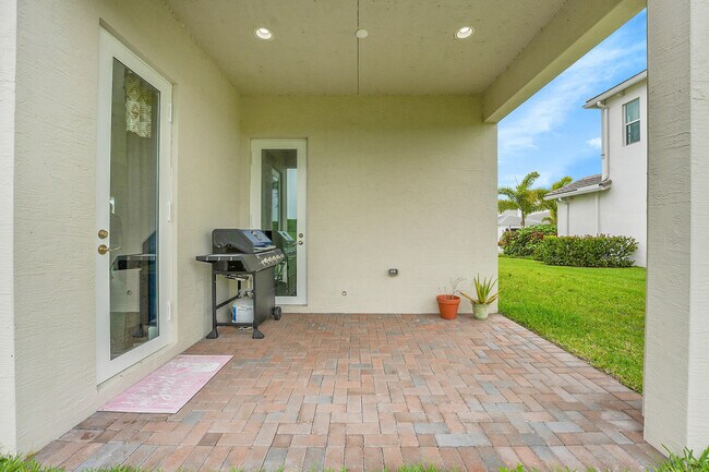 Building Photo - 5530 Macoon Wy