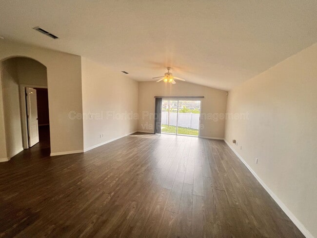 Building Photo - 3930 Lakeside Reserve Ln