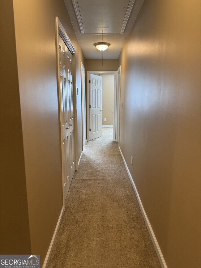 Building Photo - 235 Tower Commons Rd