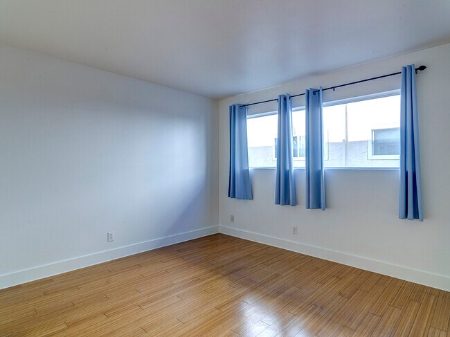 Building Photo - 2884 Sawtelle Blvd