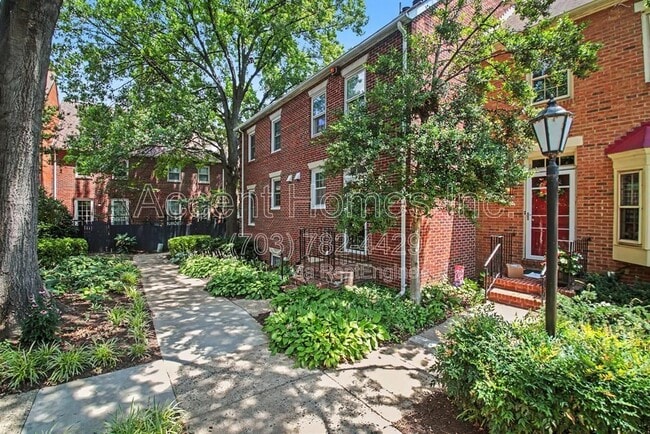 Building Photo - 449 Old Town Ct