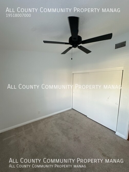 Building Photo - 1857 Creekside Dr