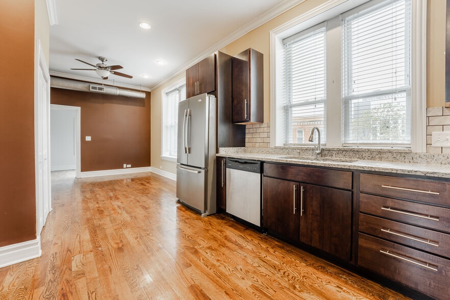 Building Photo - 2609 W Thomas St