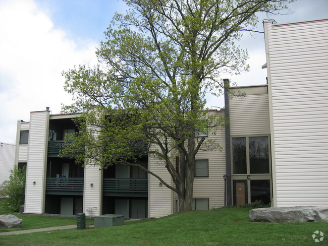 Building Photo - Greenwich Manor Apartments